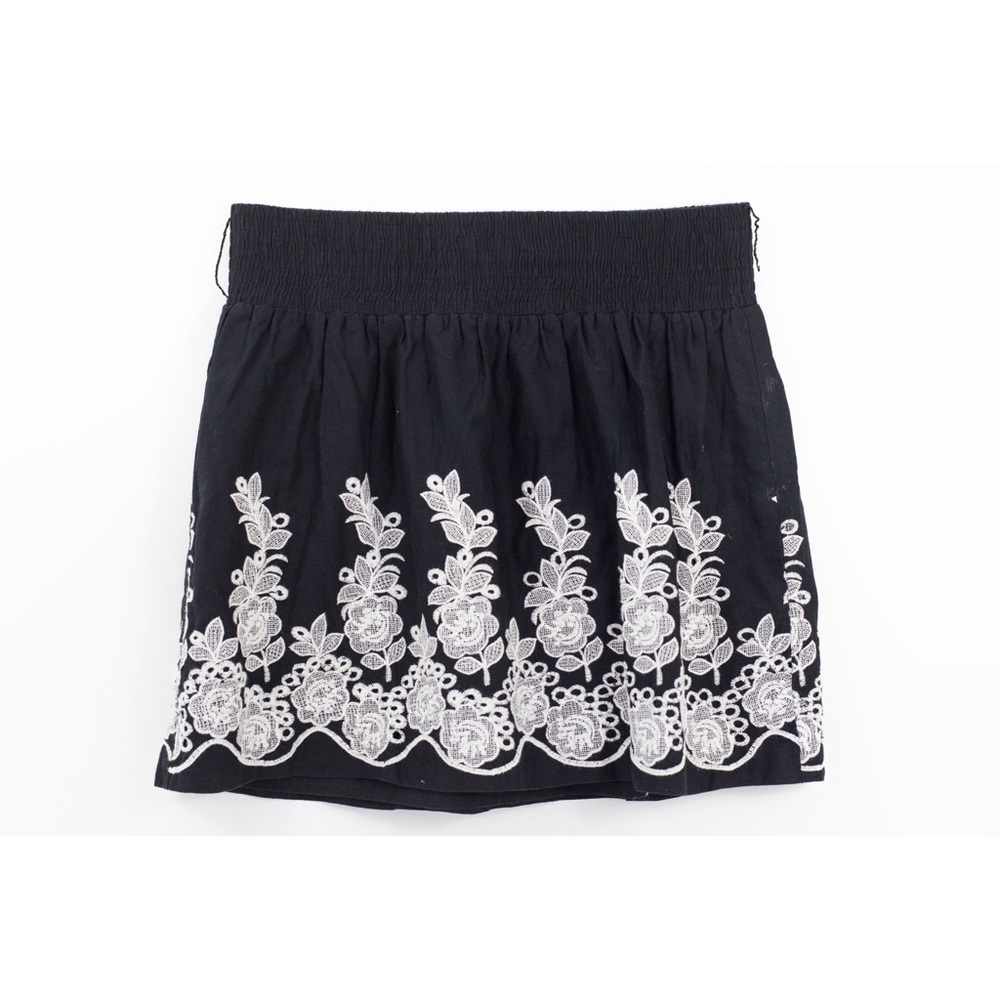 Mini skirt size M